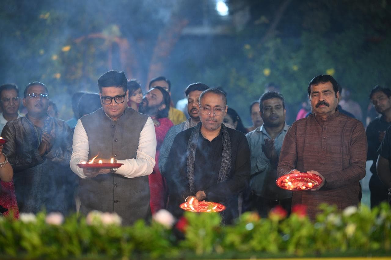 The Auspicious Aarti